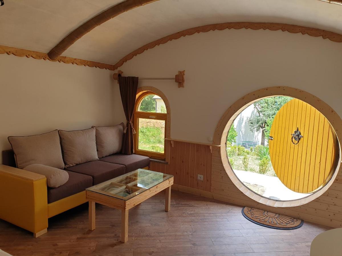 Cozy House Hotel Dilijan Exterior foto