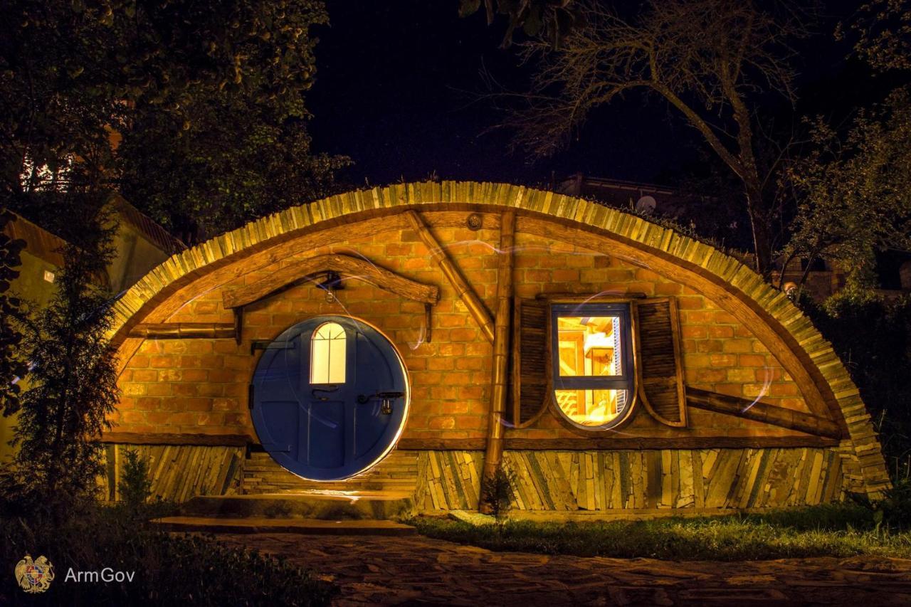 Cozy House Hotel Dilijan Exterior foto